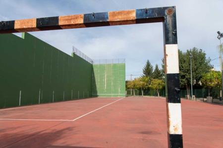 Imagen Frontón y pista polideportiva