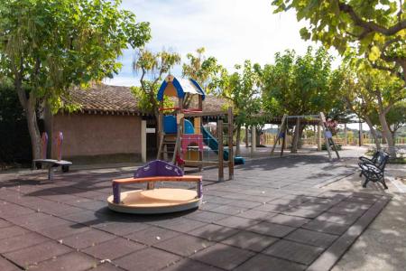 Imagen Merendero y parque infantil